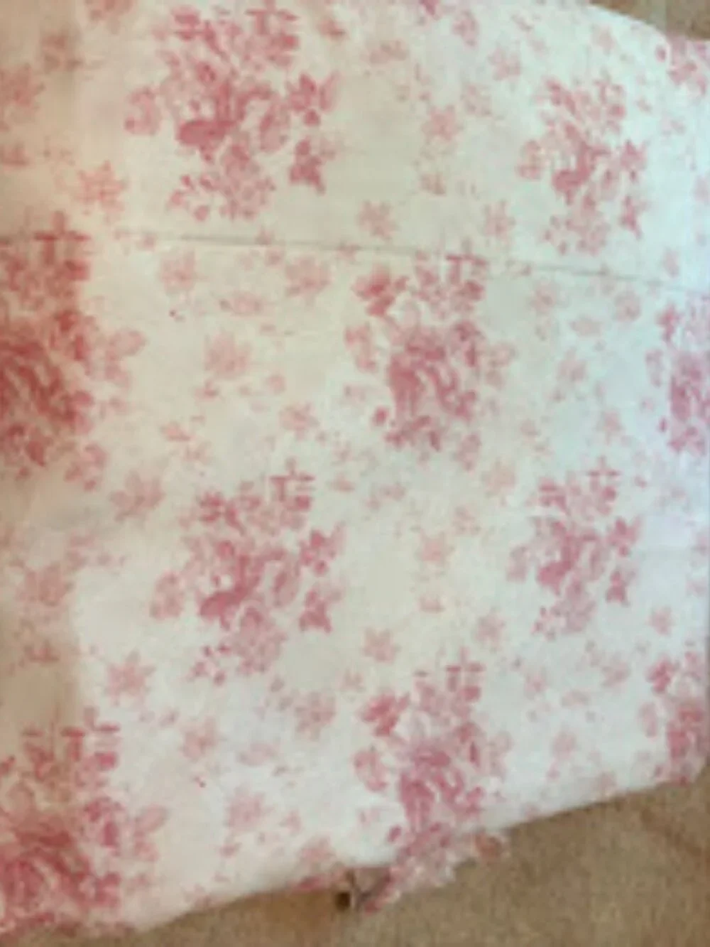 NWOT Set of 4 Queen Flat Multicolor Sheets (Microfiber & Polyester)